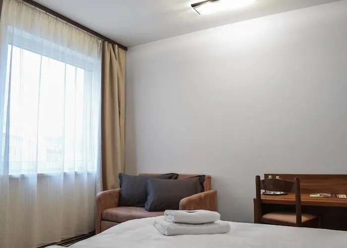 La Rosa ホテル 3*